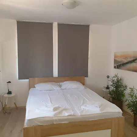 Etara 1 Apartment Complex 4*