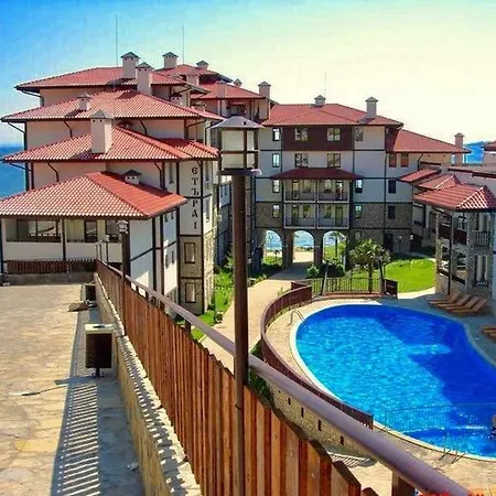 Etara 1 Apartment Complex 4*